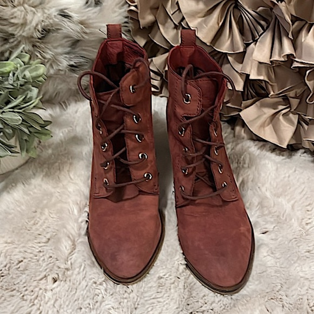 Steve Madden Pennylane Suede Lace Pointy Light Red Heeled Granny Ankle Boots 8 - Picture 4 of 15